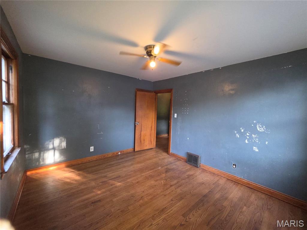 7 2nd Street Property Photo 19