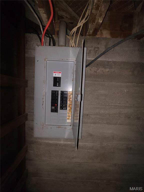 7 2nd Street Property Photo 28
