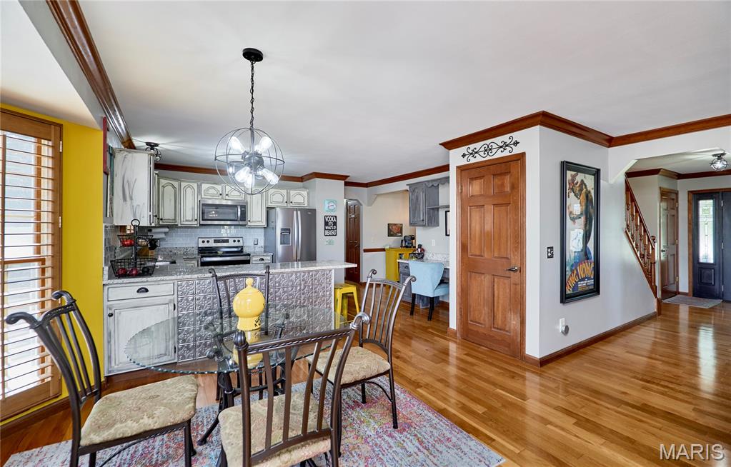 404 Chantilly Court Property Photo 4