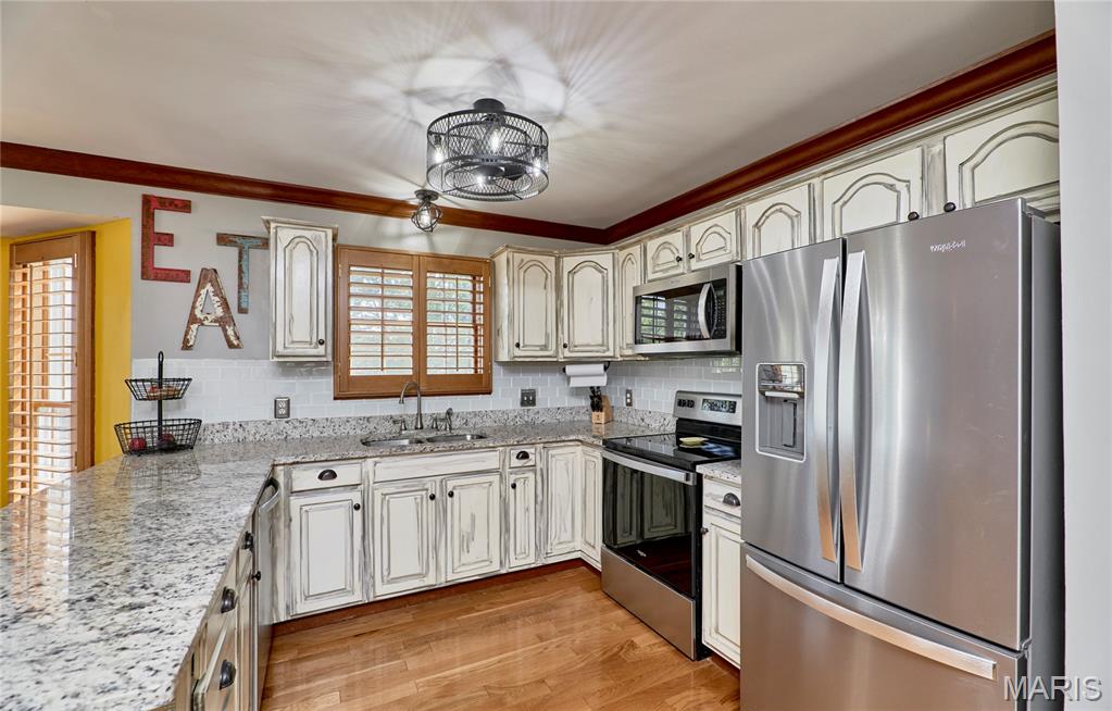 404 Chantilly Court Property Photo 25