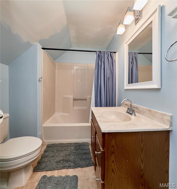 404 Chantilly Court Property Photo 44