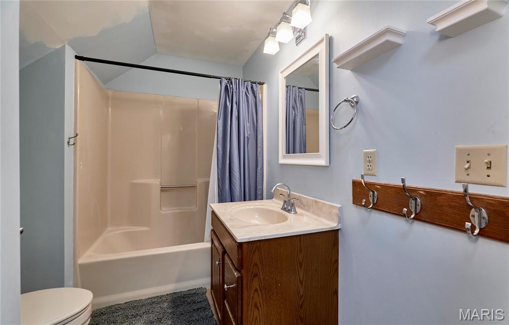 404 Chantilly Court Property Photo 45