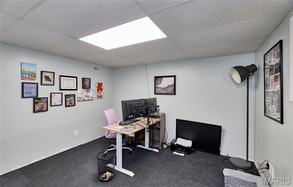 404 Chantilly Court Property Photo 47