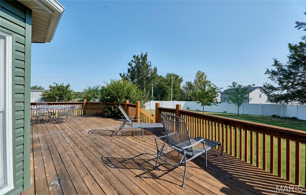 404 Chantilly Court Property Photo 64
