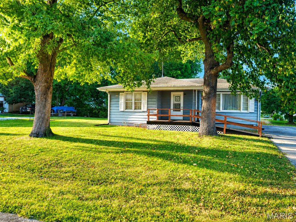 208 Mary Street Property Photo 1