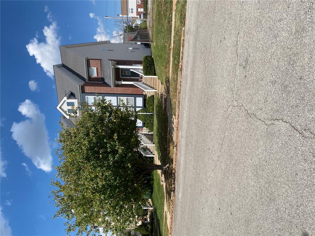 4051 Mcpherson Avenue Property Photo 1