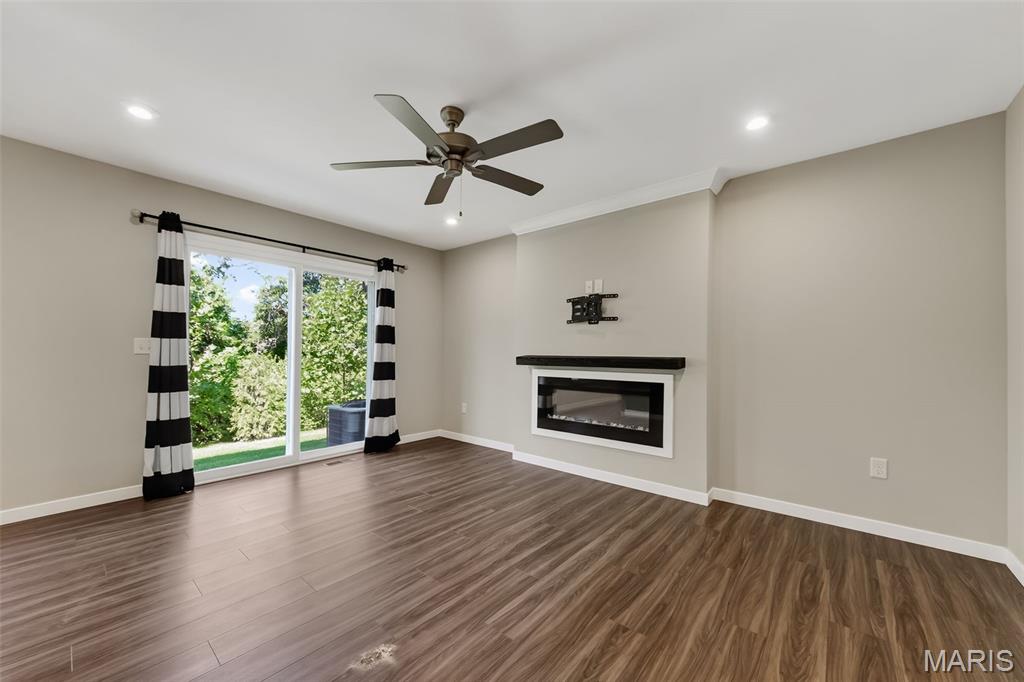 345 Newbridge Way Property Photo 4