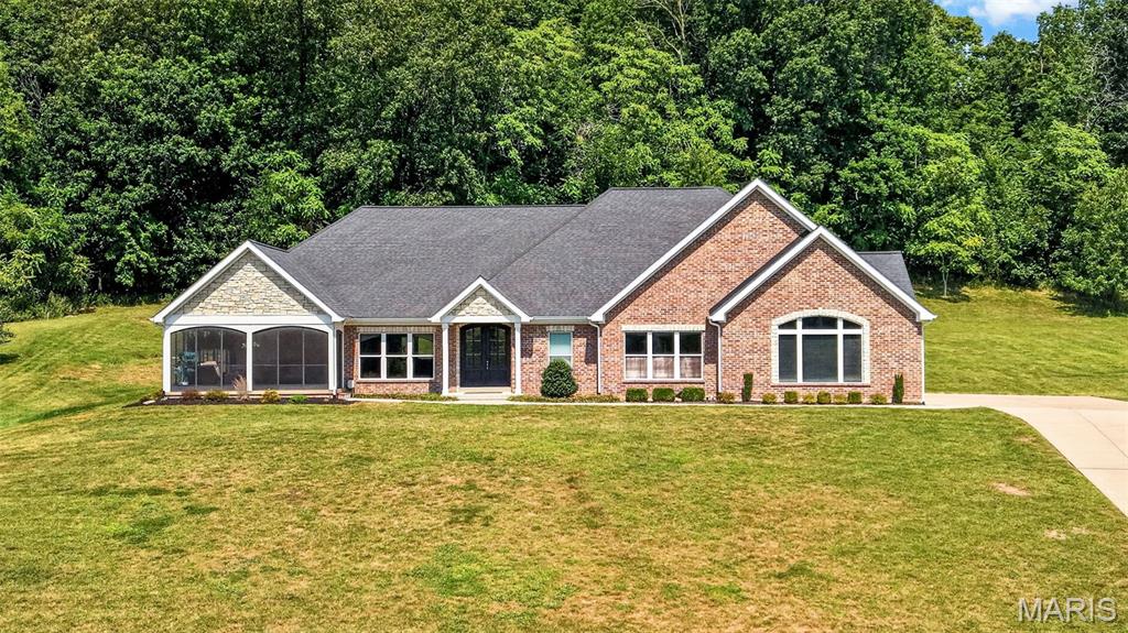 4425 Lookout Point Drive Property Photo 1