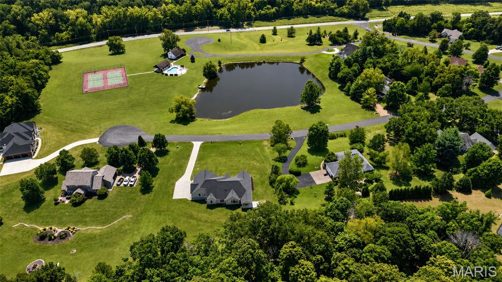 4425 Lookout Point Drive Property Photo 3