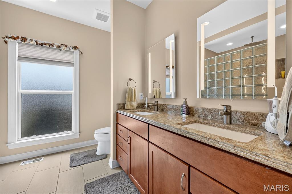 4425 Lookout Point Drive Property Photo 33