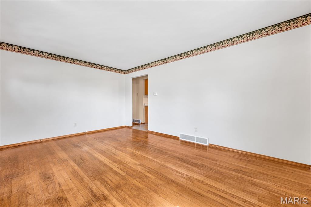 504 Stiening Street Property Photo 6
