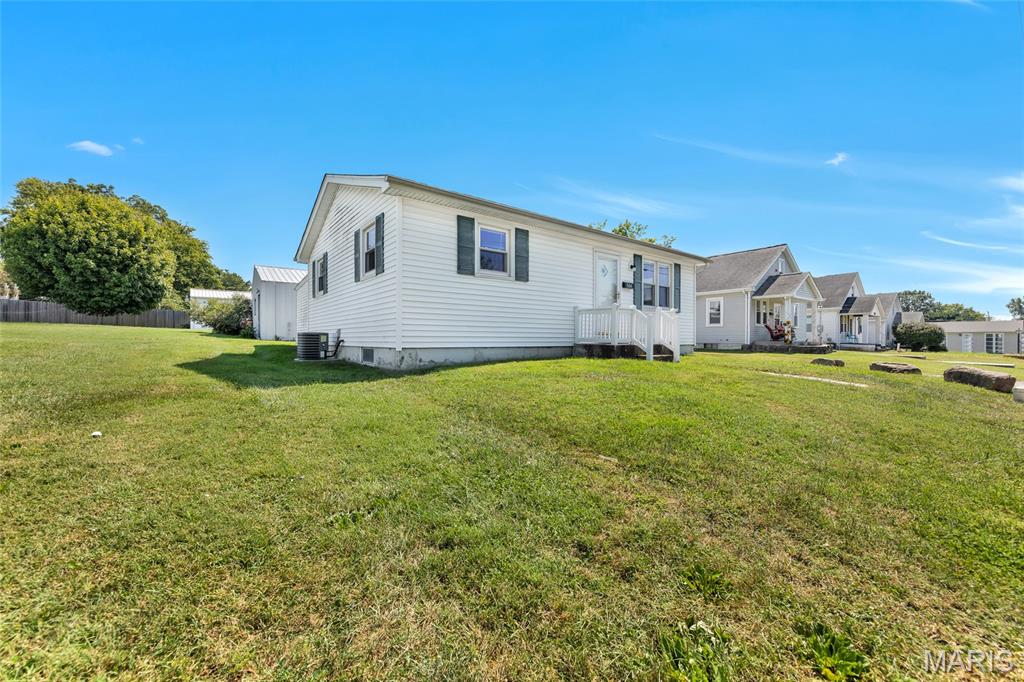 504 Stiening Street Property Photo 21