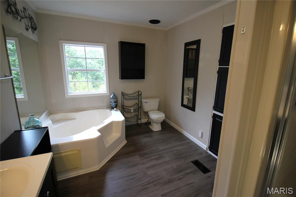 409 Cheyenne Lane Property Photo 11
