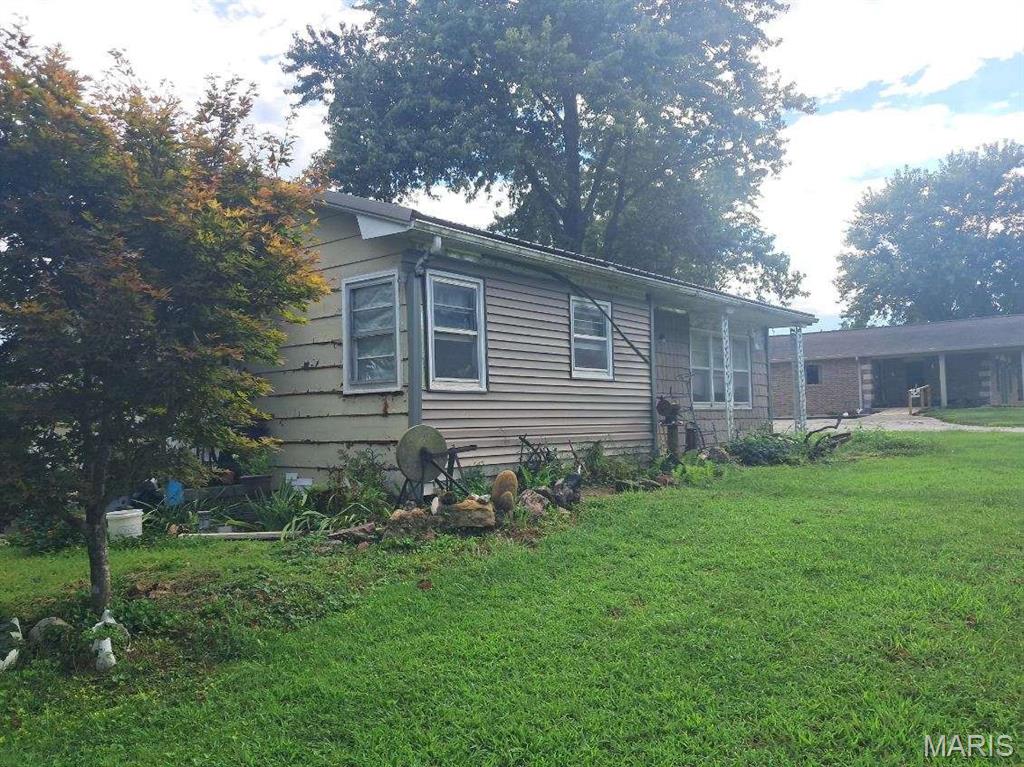 209 E Sunset Drive Property Photo 1