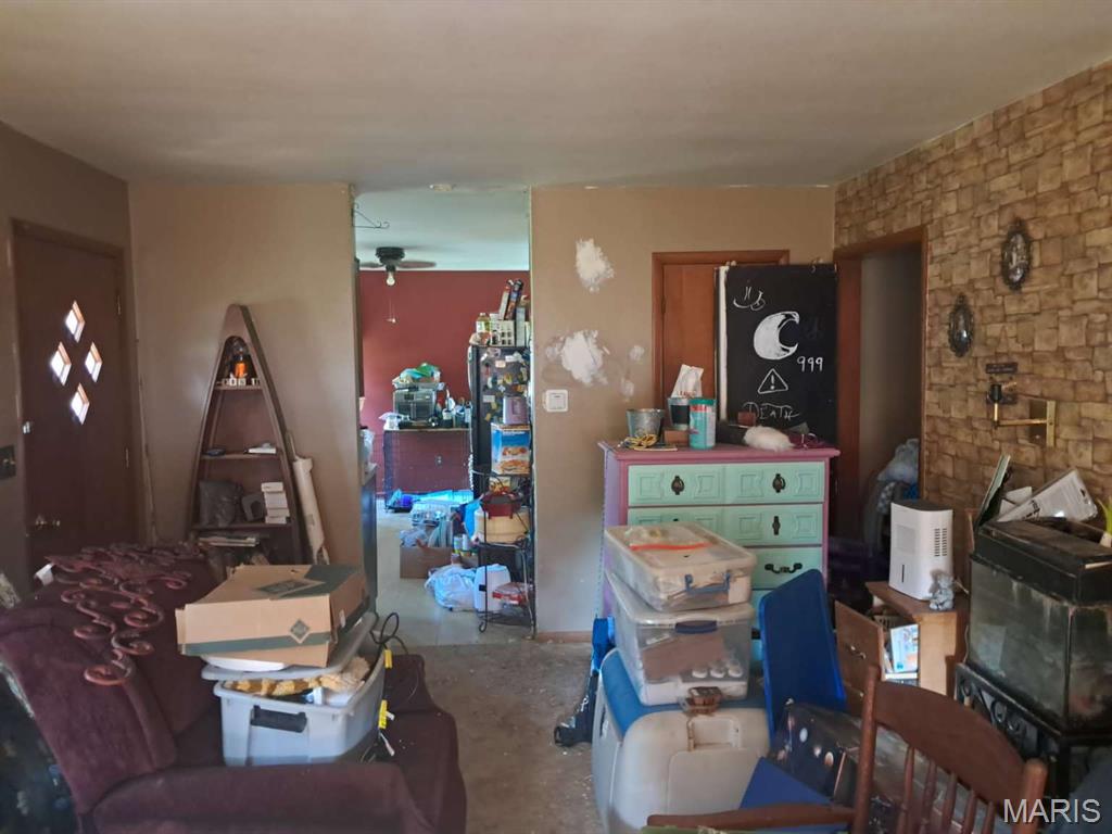 209 E Sunset Drive Property Photo 7