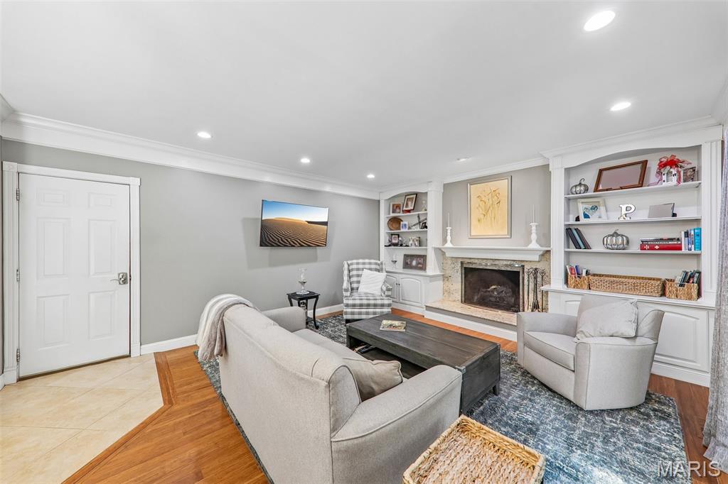 70 Breezeview Drive Property Photo 13