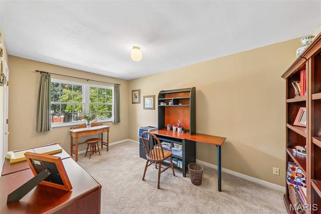 70 Breezeview Drive Property Photo 26