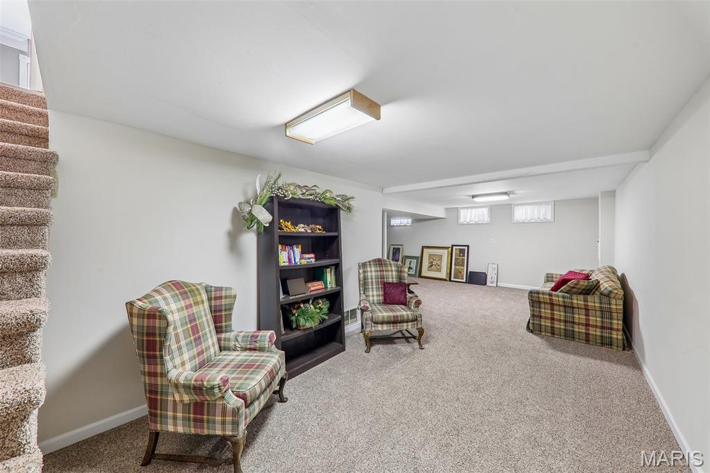 70 Breezeview Drive Property Photo 37