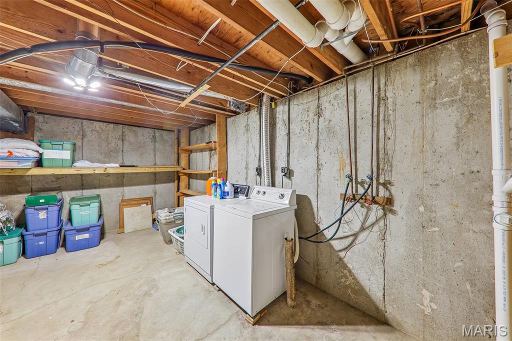 70 Breezeview Drive Property Photo 39