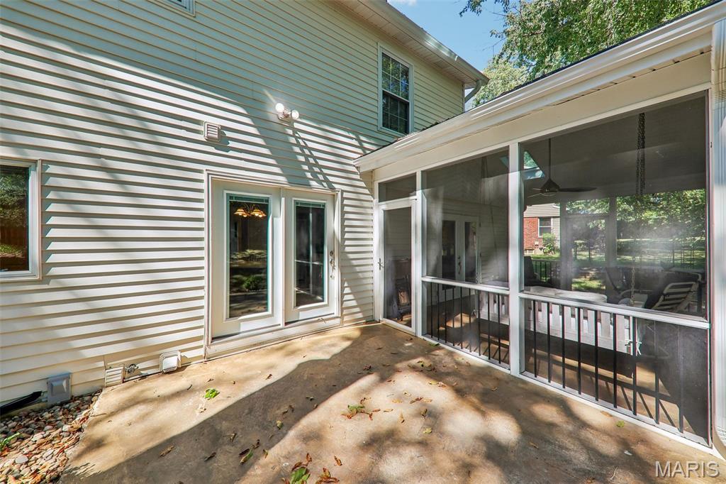 70 Breezeview Drive Property Photo 42