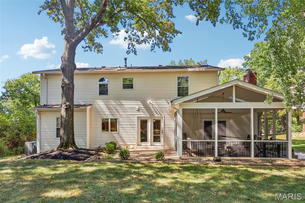 70 Breezeview Drive Property Photo 45