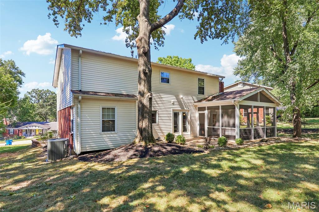 70 Breezeview Drive Property Photo 46