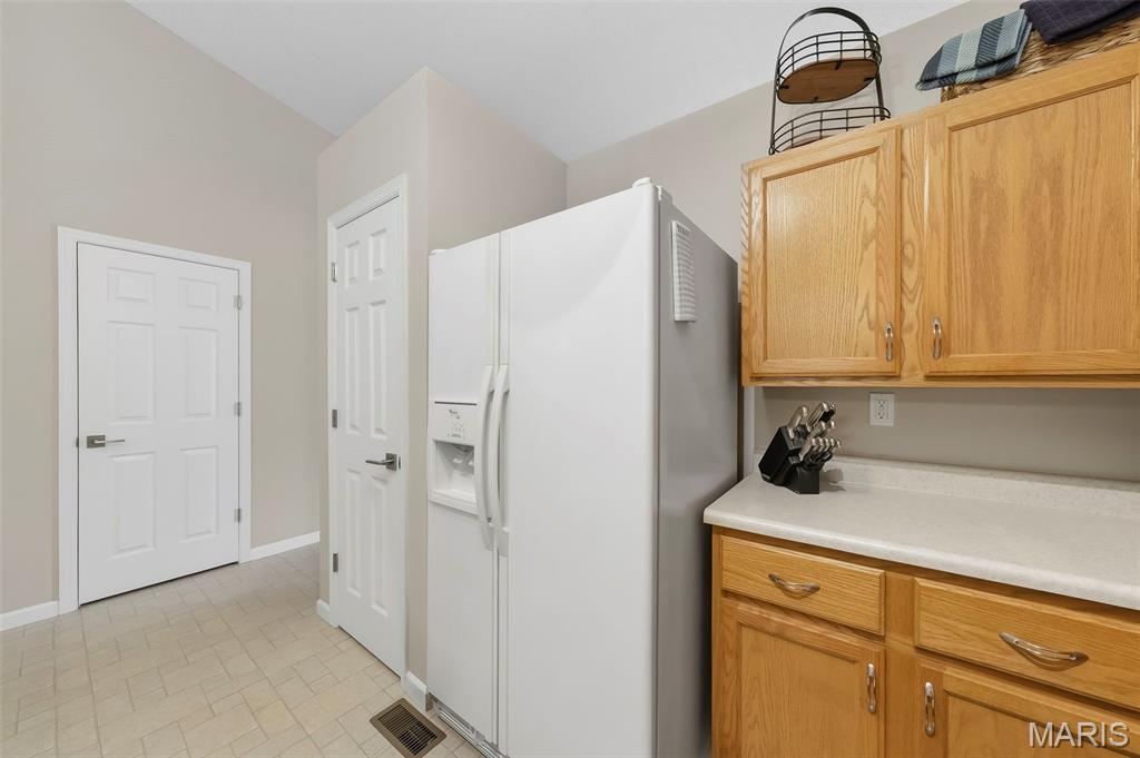 105 Maryland Drive 94b Property Photo 18