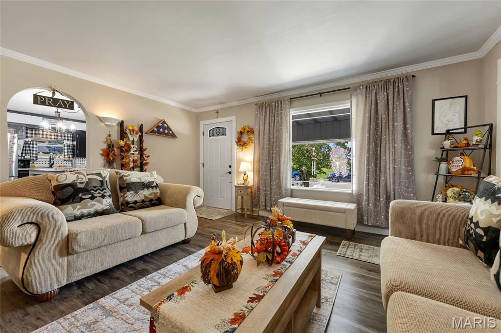 328 Van Zant Street Property Photo 6