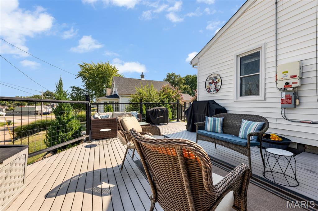 328 Van Zant Street Property Photo 12