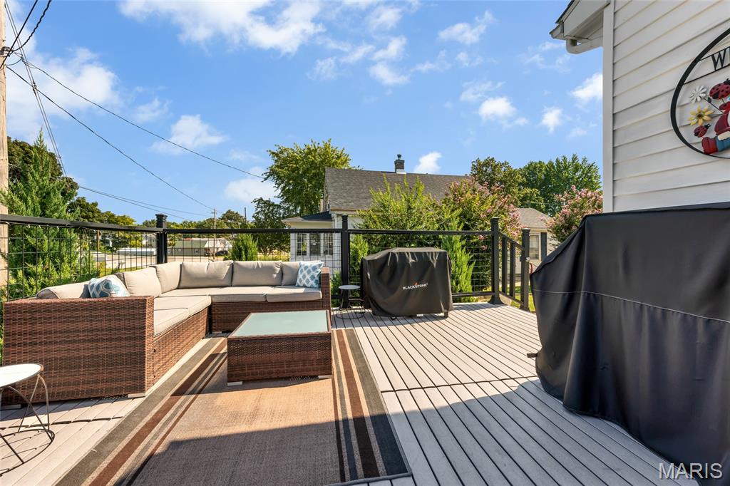 328 Van Zant Street Property Photo 13