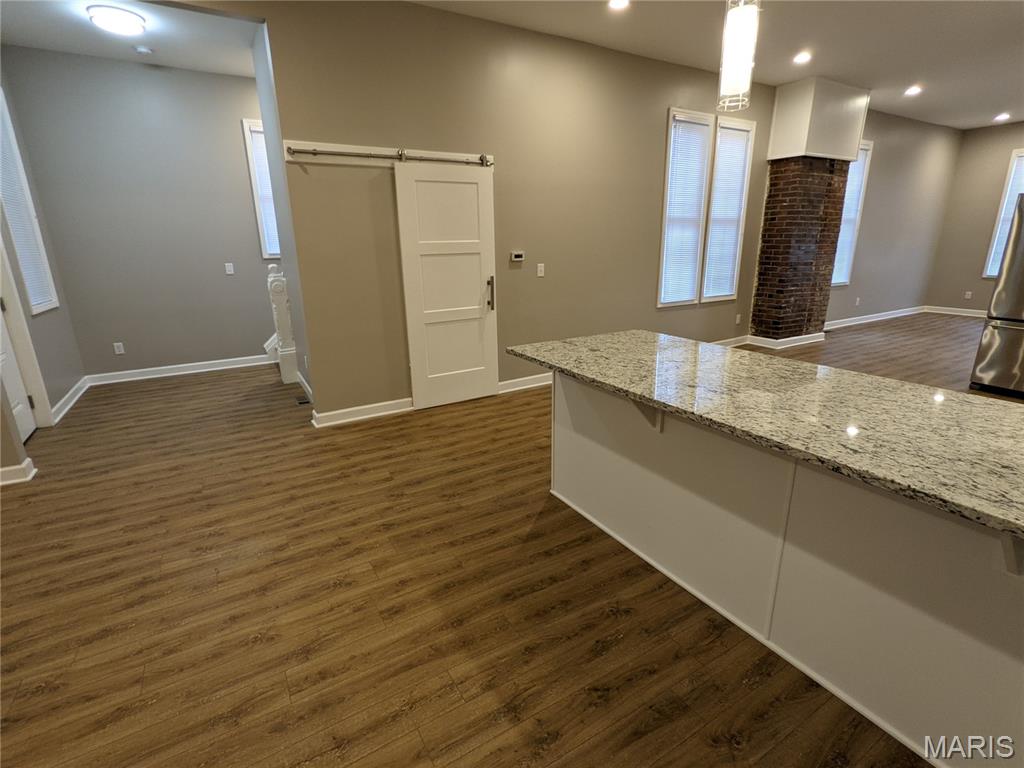 2206 Blendon Place Property Photo 8