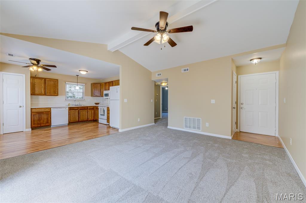 1524 Surrey Lane D Property Photo 8