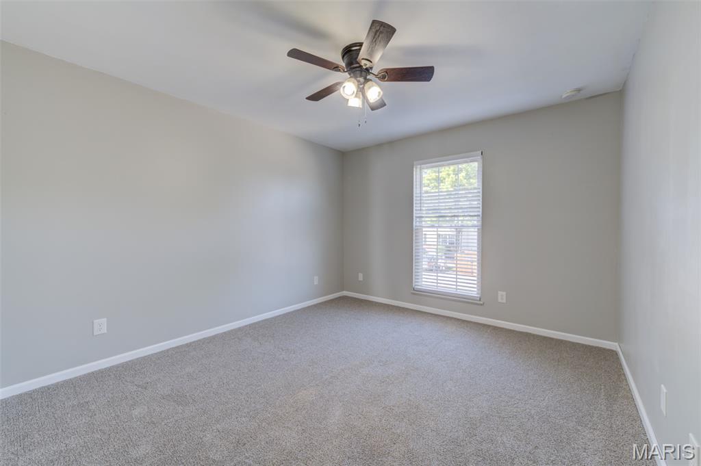 1524 Surrey Lane D Property Photo 16