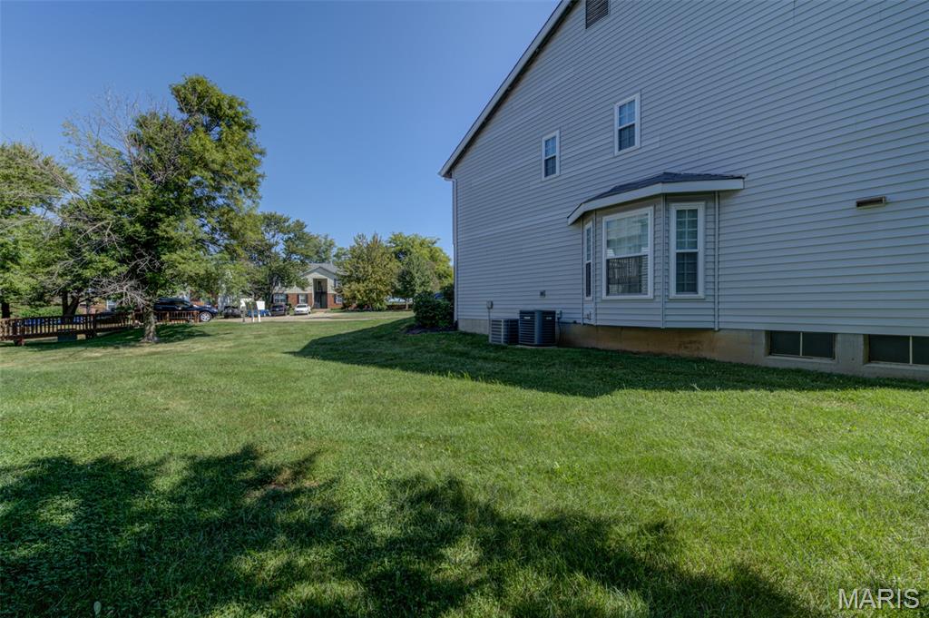 1524 Surrey Lane D Property Photo 26