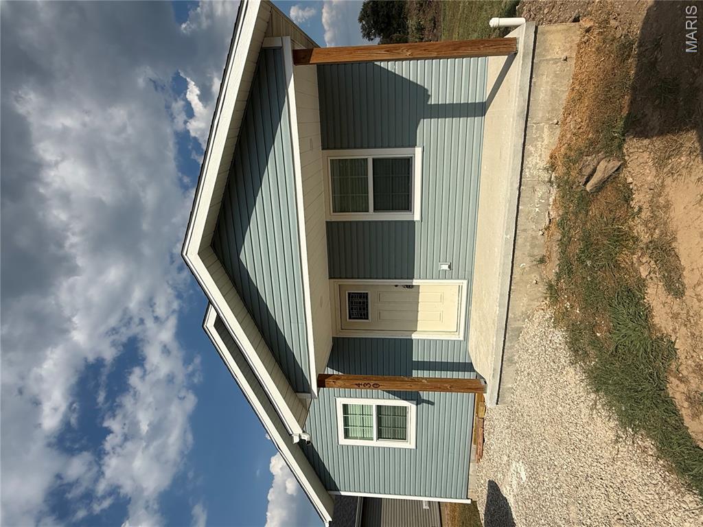 430 Railroad Avenue Property Photo 1