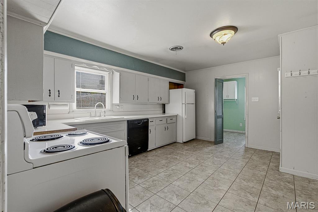 1112 David Drive Property Photo 9