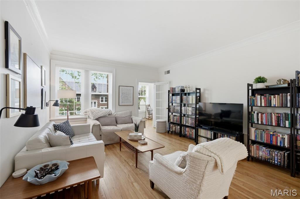 6306 Southwood Avenue 3e Property Photo 6