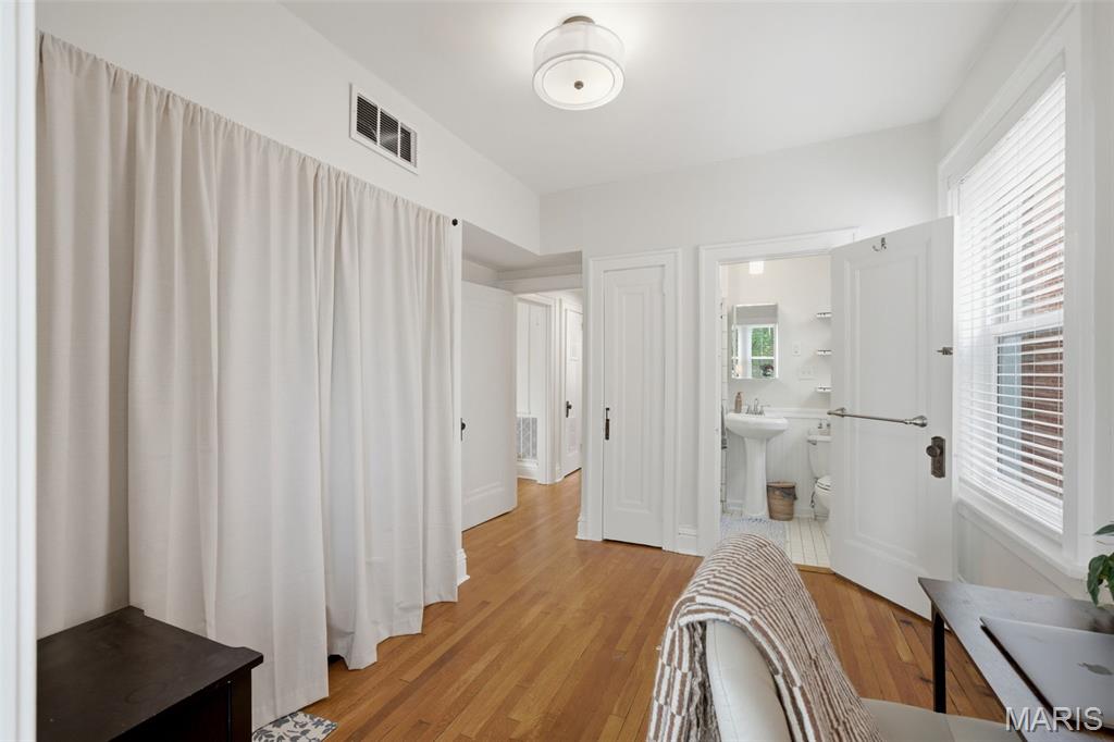 6306 Southwood Avenue 3e Property Photo 27