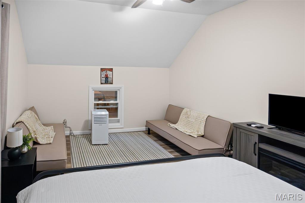 359 Market Street Property Photo 35