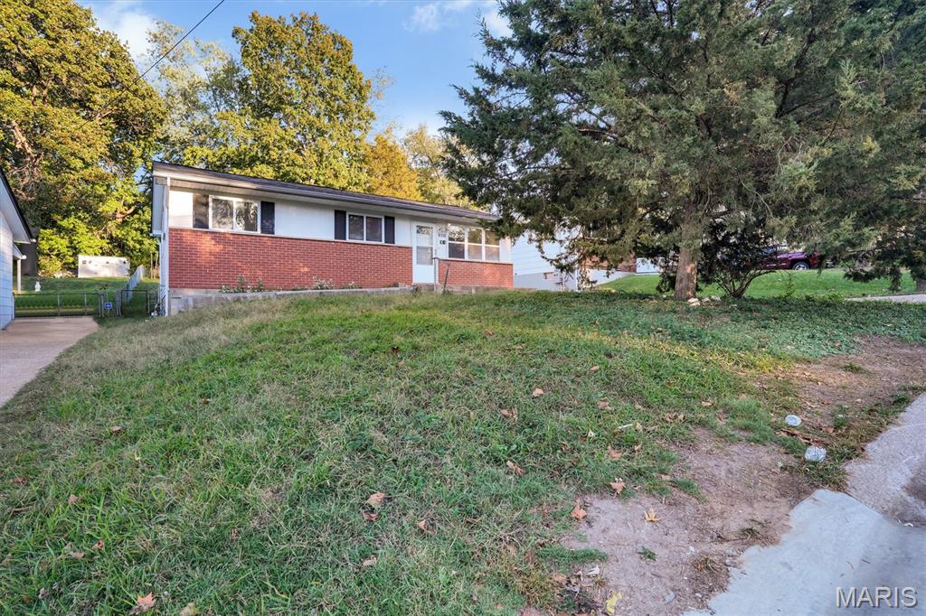 6136 Emerald Avenue Property Photo 1