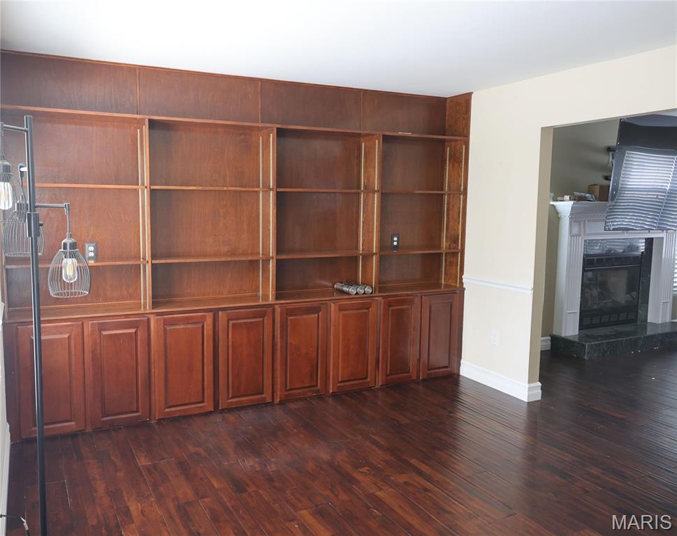 121 E Willow Bend Drive Property Photo 11