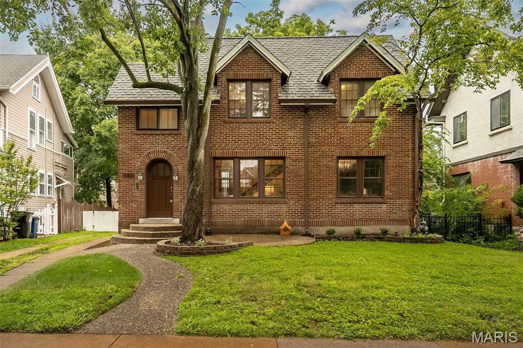 789 Yale Avenue Property Photo 1