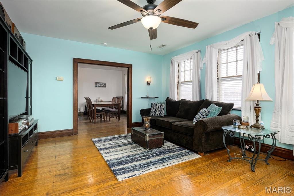 5001 Pernod Avenue Property Photo 15
