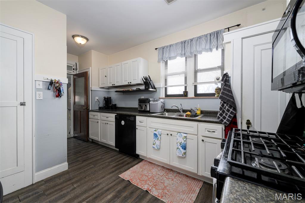 5001 Pernod Avenue Property Photo 19