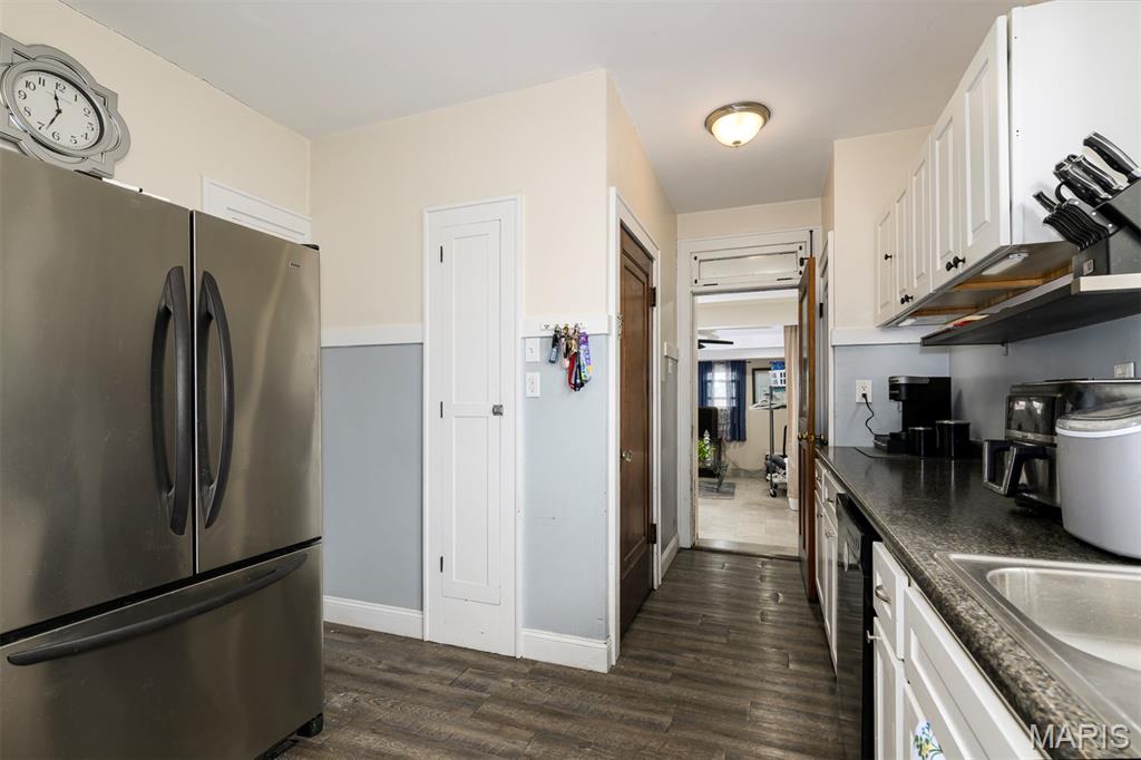 5001 Pernod Avenue Property Photo 21