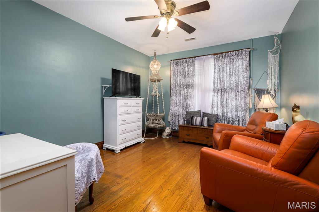 5001 Pernod Avenue Property Photo 25