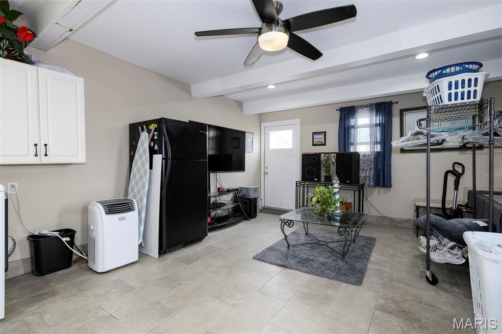 5001 Pernod Avenue Property Photo 30