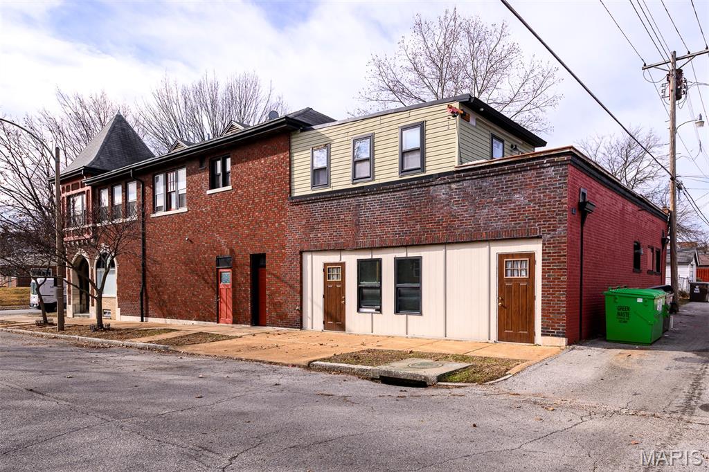 5001 Pernod Avenue Property Photo 40