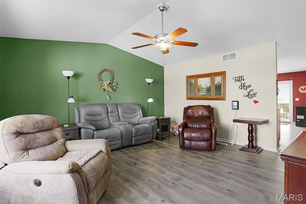429 Audry Drive Property Photo 3