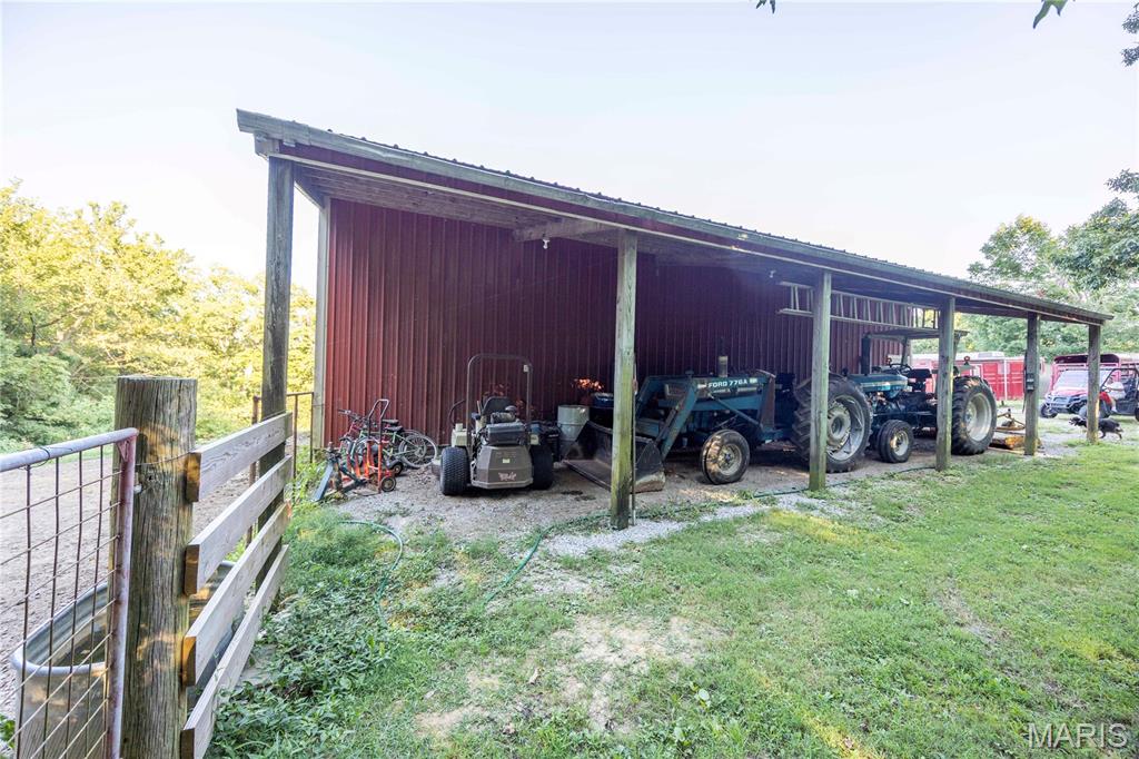 482 County Road 472 Property Photo 38